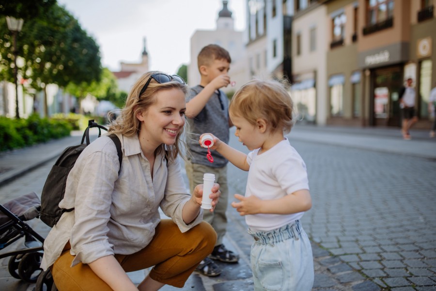 Quels sont les défis et réalités d'une maman solo ?